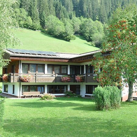 Ferienwohnungen Bailom Elbigenalp Bagian luar foto